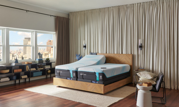 Tempurpedic LuxeBreeze 2.0 Medium Mattress Web_0950LXB2H_01.jpg